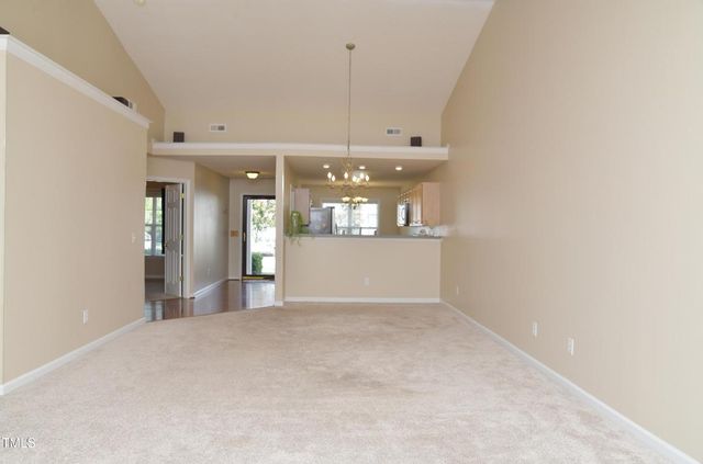 1911 Hawfields Crossing Lane, Mebane, NC 27302