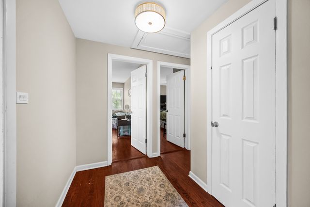 2314 Simpson Street, Evanston, IL 60201