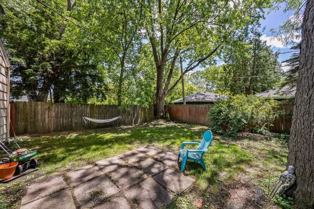 2314 Simpson Street, Evanston, IL 60201