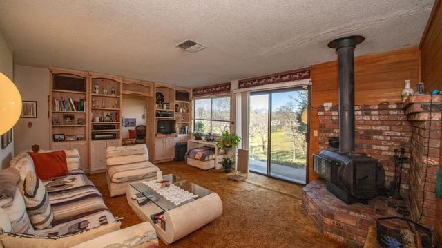 20105 Portero Drive, Redding, CA 96003