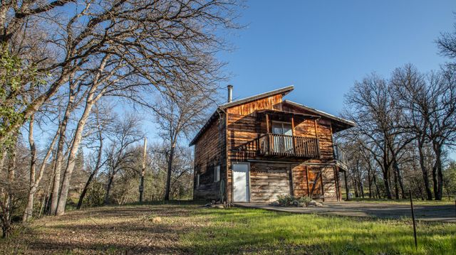 20105 Portero Drive, Redding, CA 96003