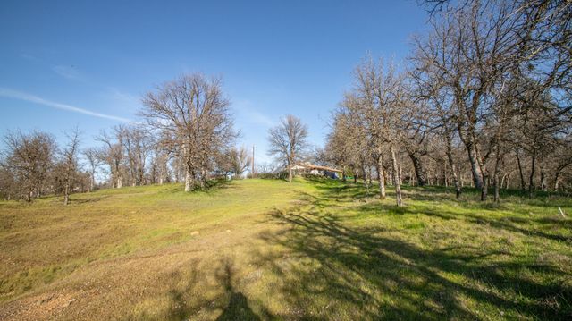 20105 Portero Drive, Redding, CA 96003