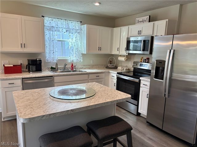 730 Whisper Creek Lane, Lodi, OH 44254