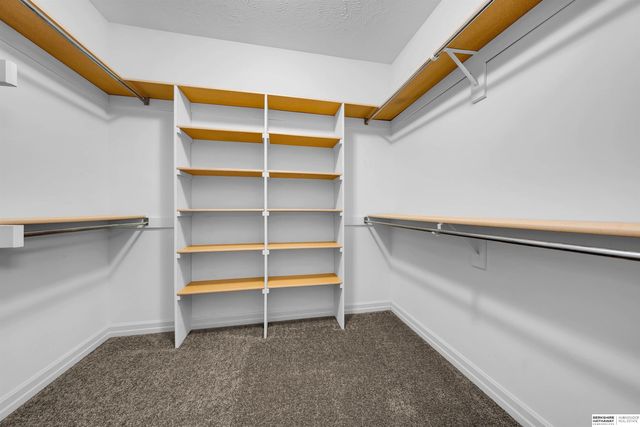 16564 Birch Avenue, Omaha, NE 68136