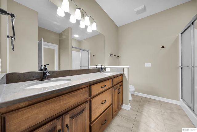 16564 Birch Avenue, Omaha, NE 68136