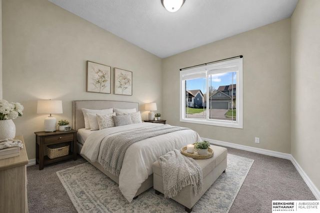 16564 Birch Avenue, Omaha, NE 68136