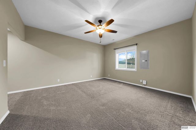 16564 Birch Avenue, Omaha, NE 68136