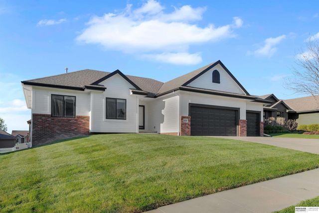 16564 Birch Avenue, Omaha, NE 68136