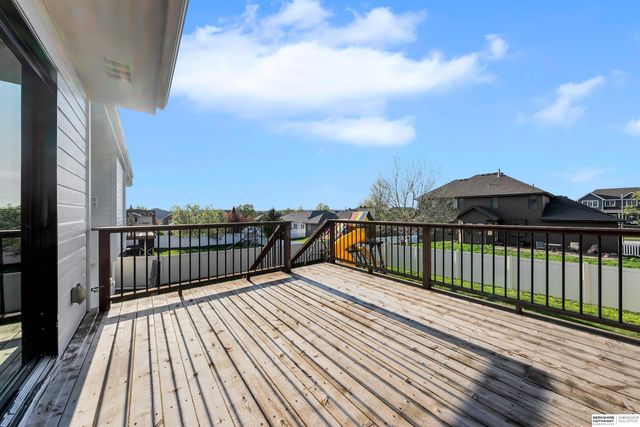 16564 Birch Avenue, Omaha, NE 68136