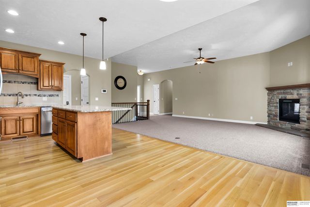 16564 Birch Avenue, Omaha, NE 68136