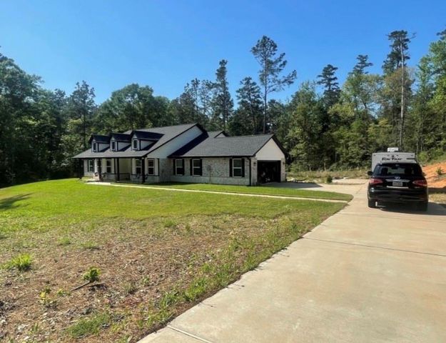 131 Feldspar Lane, Huntsville, TX 77340