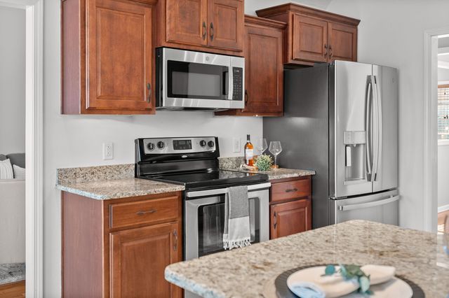 978 Granite Trail, Adams, TN 37010