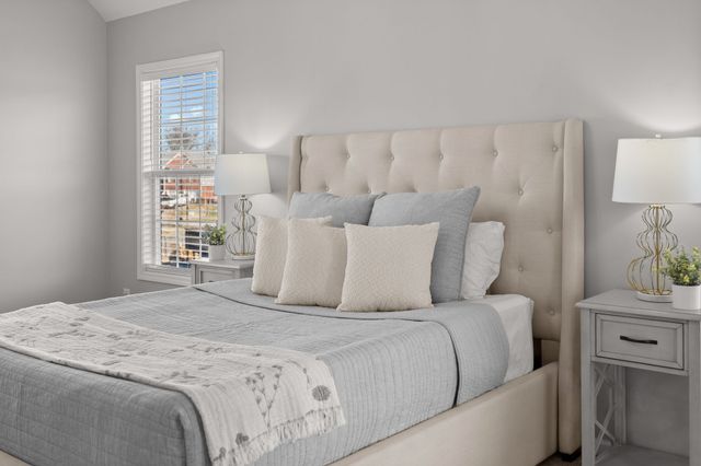 978 Granite Trail, Adams, TN 37010