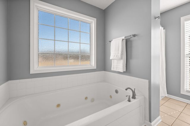 978 Granite Trail, Adams, TN 37010