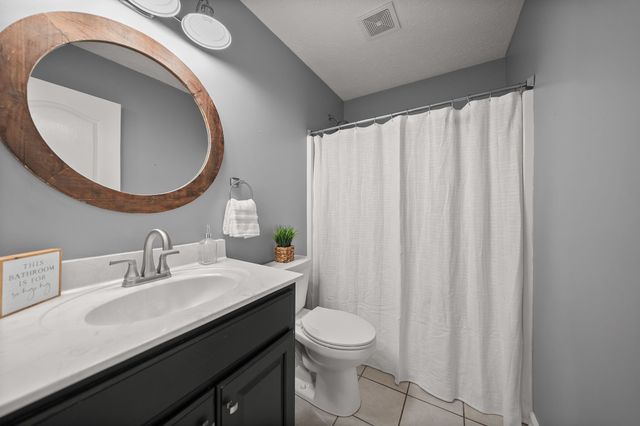 978 Granite Trail, Adams, TN 37010