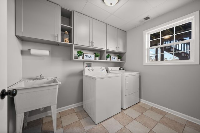 978 Granite Trail, Adams, TN 37010