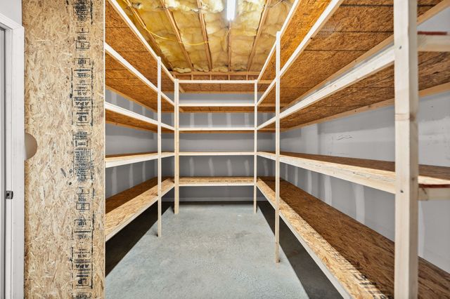 978 Granite Trail, Adams, TN 37010