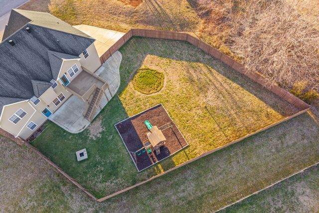 978 Granite Trail, Adams, TN 37010