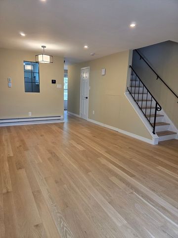 44 Village Hill Lane 44, Natick, MA 01760