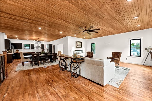 510 Madison Avenue, Berryville, AR 72616