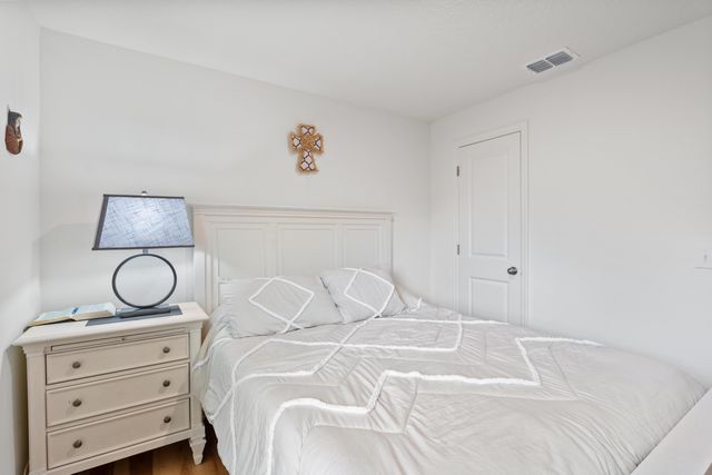 8756 103rd Avenue, Vero Beach, FL 32967