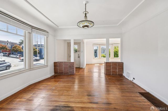 900 Madrid Street, San Francisco, CA 94112