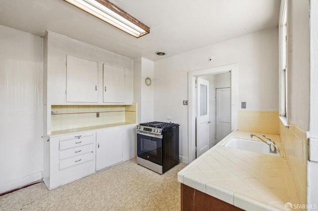 900 Madrid Street, San Francisco, CA 94112