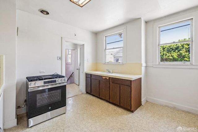 900 Madrid Street, San Francisco, CA 94112