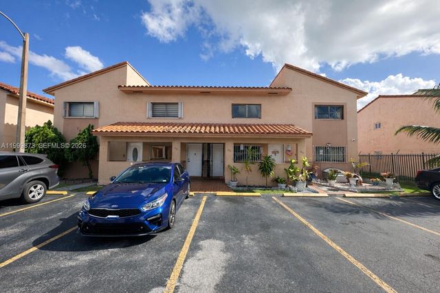 7952 W 29th Way 202, Hialeah, FL 33018