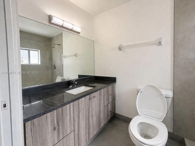 7952 W 29th Way 202, Hialeah, FL 33018