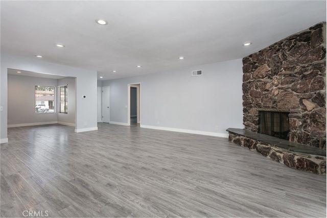6631 Nagle Avenue, Van Nuys, CA 91401