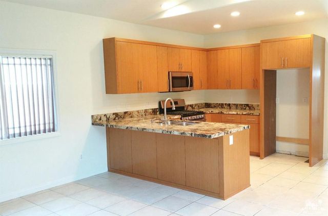 30356 Avenida Del Padre, Cathedral City, CA 92234