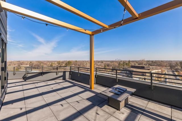 4917 Eden Avenue 110, Edina, MN 55424