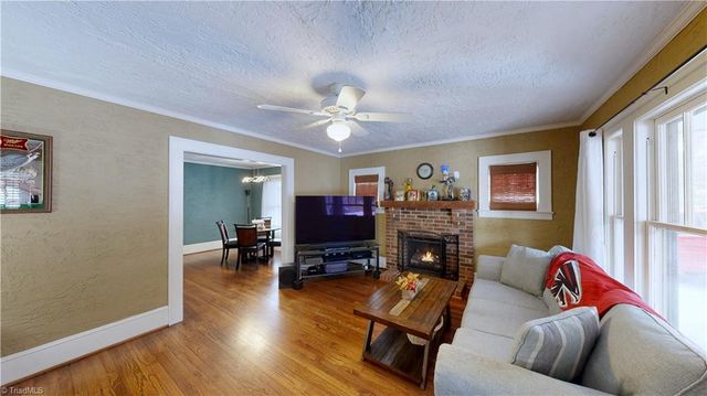 106 Brinkley Place, High Point, NC 27265