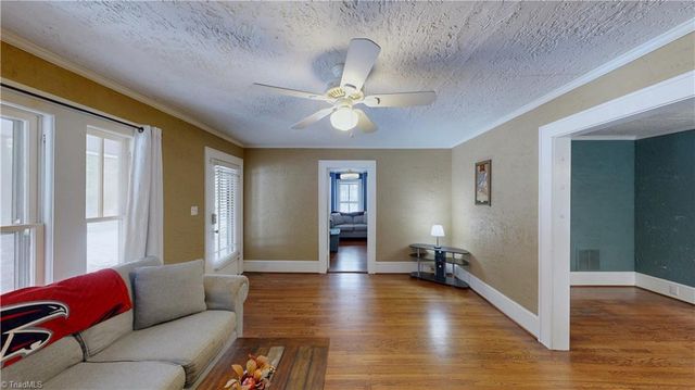 106 Brinkley Place, High Point, NC 27265