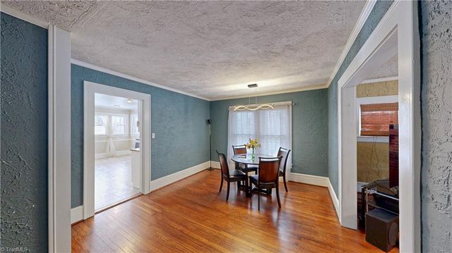 106 Brinkley Place, High Point, NC 27265