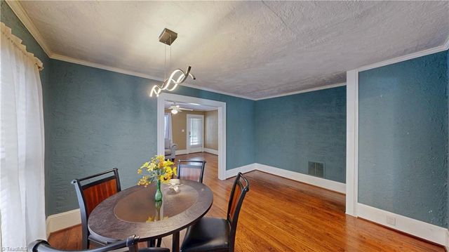 106 Brinkley Place, High Point, NC 27265