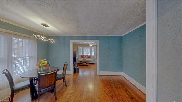 106 Brinkley Place, High Point, NC 27265