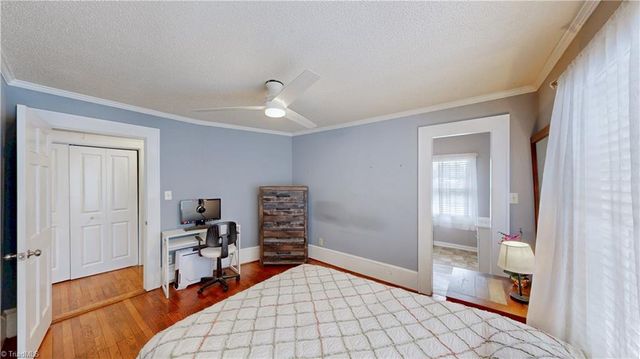 106 Brinkley Place, High Point, NC 27265