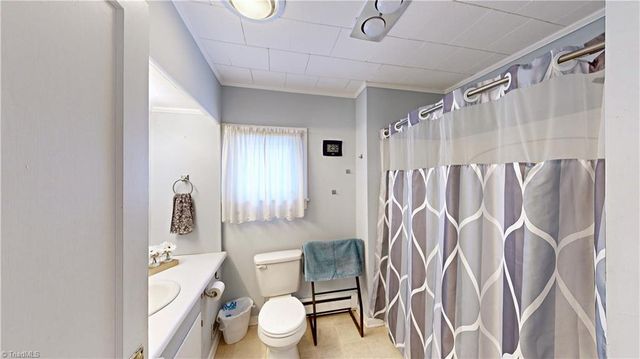 106 Brinkley Place, High Point, NC 27265