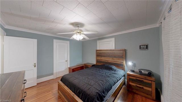 106 Brinkley Place, High Point, NC 27265