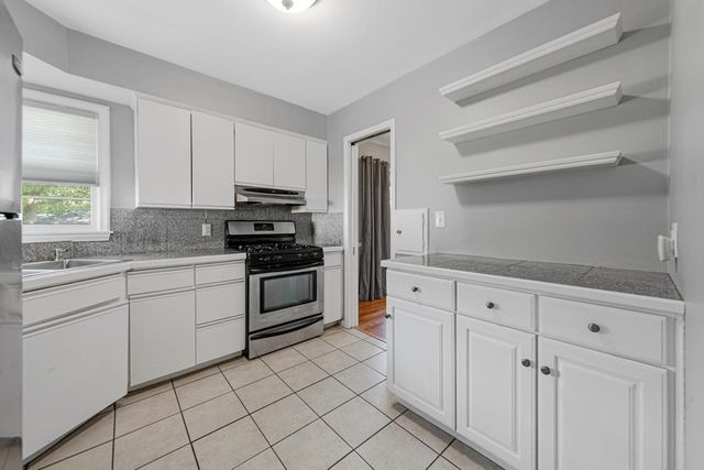 7009 Cedar Lake Road S, Saint Louis Park, MN 55426