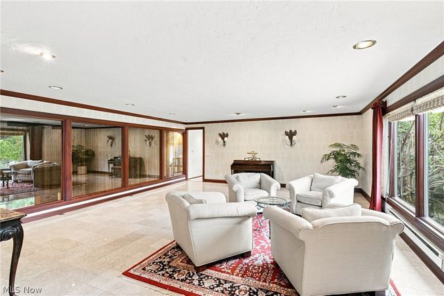 19718 Deer Run Lane, Strongsville, OH 44149