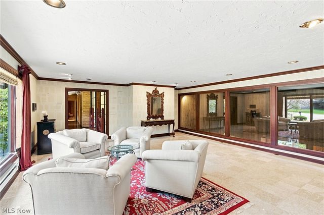 19718 Deer Run Lane, Strongsville, OH 44149