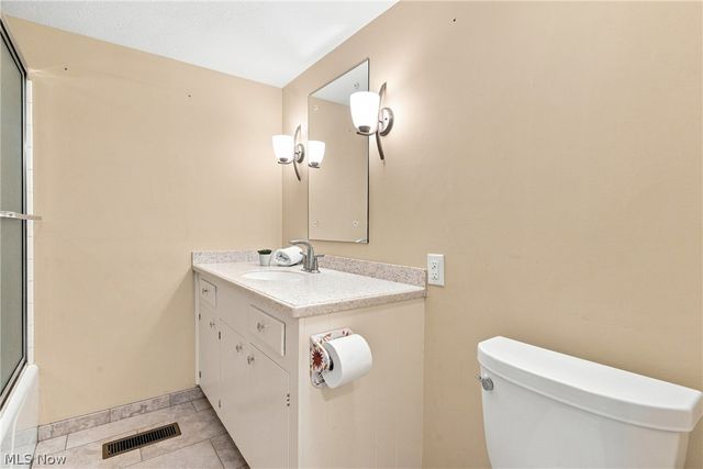 19718 Deer Run Lane, Strongsville, OH 44149