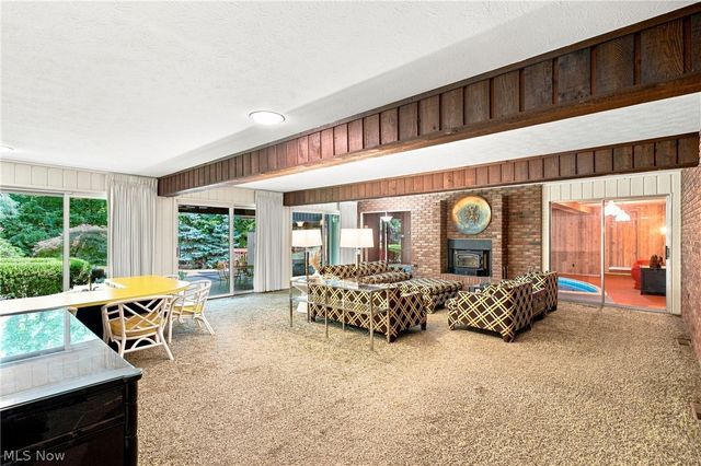 19718 Deer Run Lane, Strongsville, OH 44149