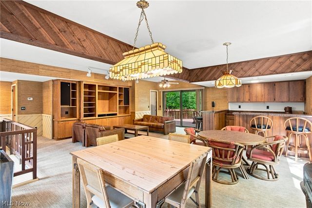 19718 Deer Run Lane, Strongsville, OH 44149