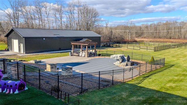 7279 State Route 31, Cicero, NY 13039