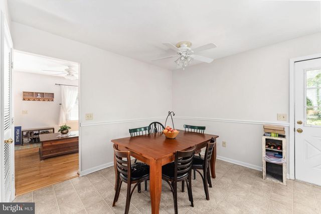 3 HILLCREST DR, Stafford, VA 22556