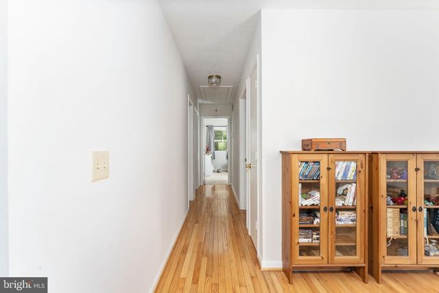 3 HILLCREST DR, Stafford, VA 22556